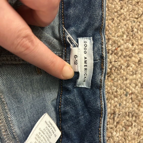 Good American Always Fits Distressed Skinny Jeans - Picture 3 of 3
